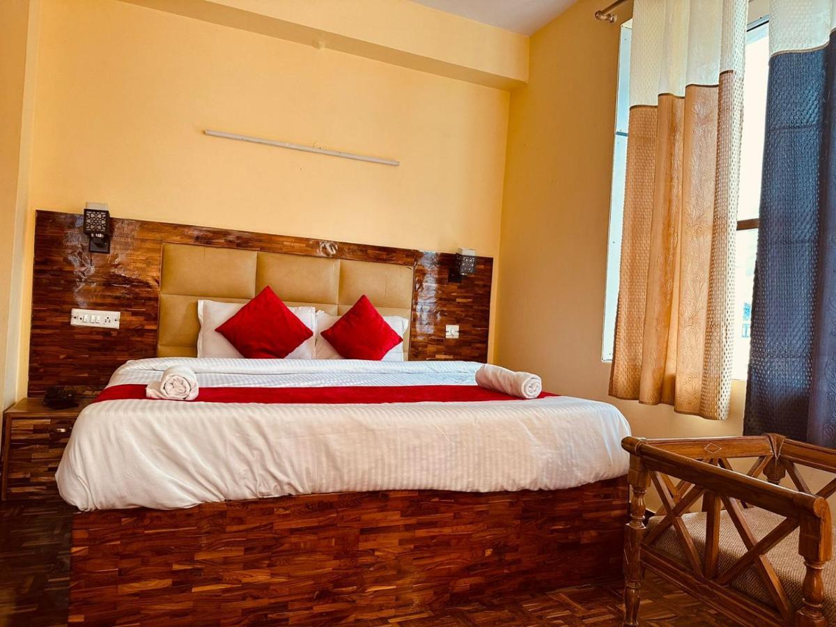 Manali Holiday Lnn - Gym, Spa, Dj Night, Pool Exterior foto