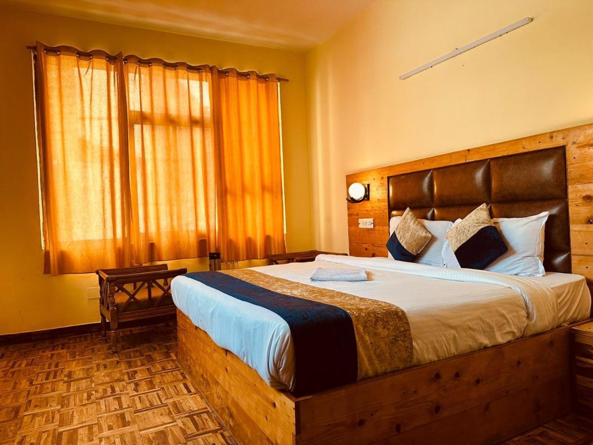 Manali Holiday Lnn - Gym, Spa, Dj Night, Pool Exterior foto